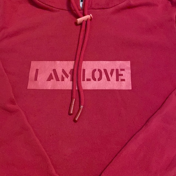 ‘I AM LOVE’ red hoodie - Picture 2 of 7